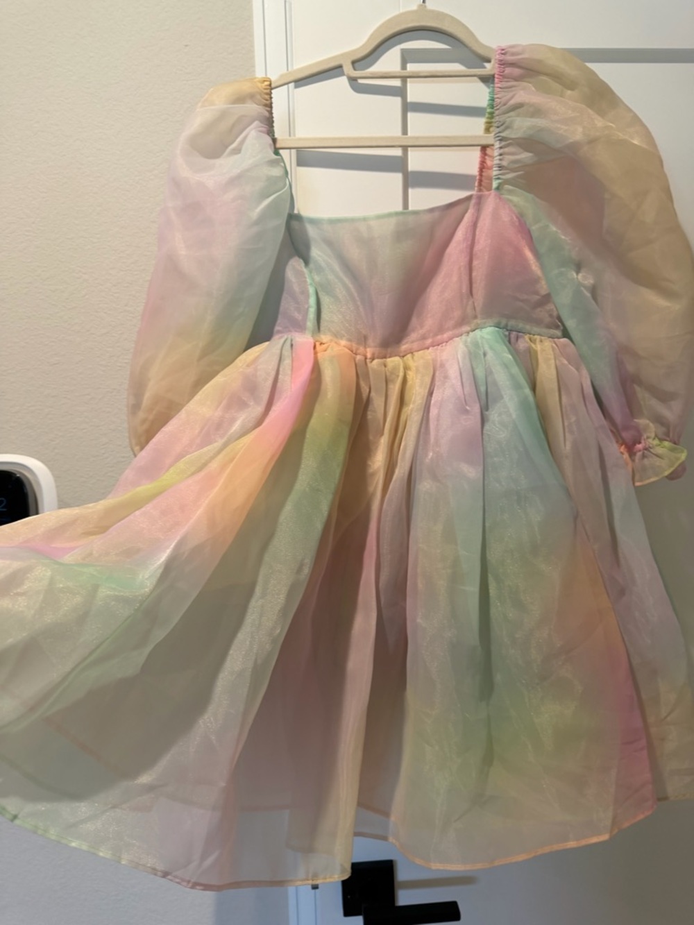 Selkie - Rainbow Puff